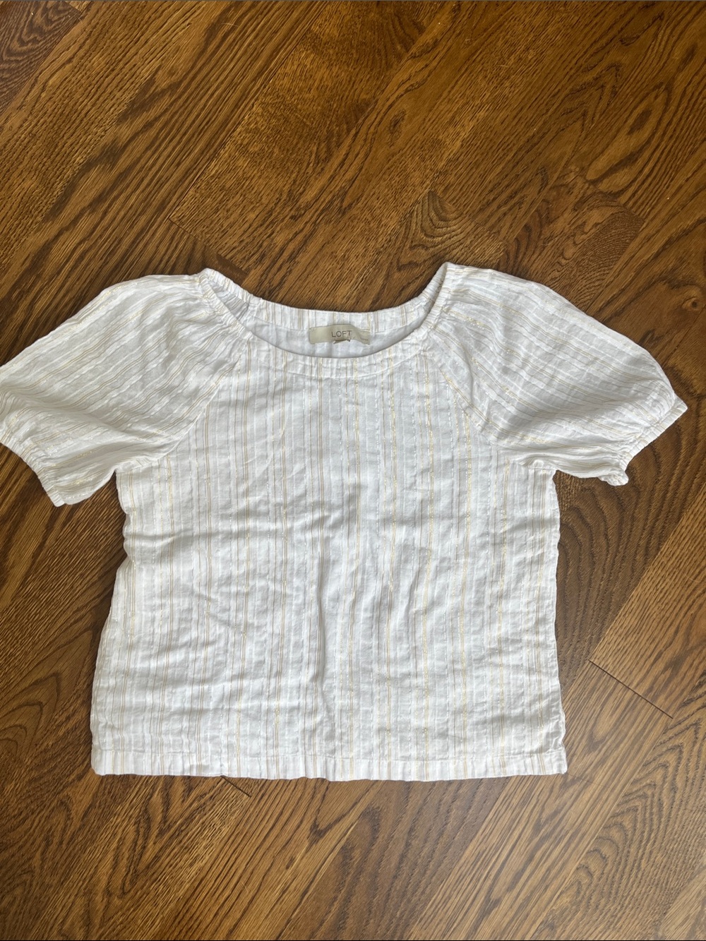 LOFT White Short Sleeve Textured Metallic threaded Top XSP